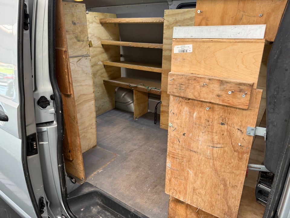 VW Transporter 2,0 TDi 150 Kassevogn lang
