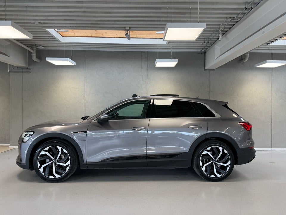 Audi e-tron 50 quattro 5d