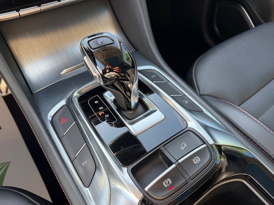 MG EHS 1,5 PHEV Luxury 5d