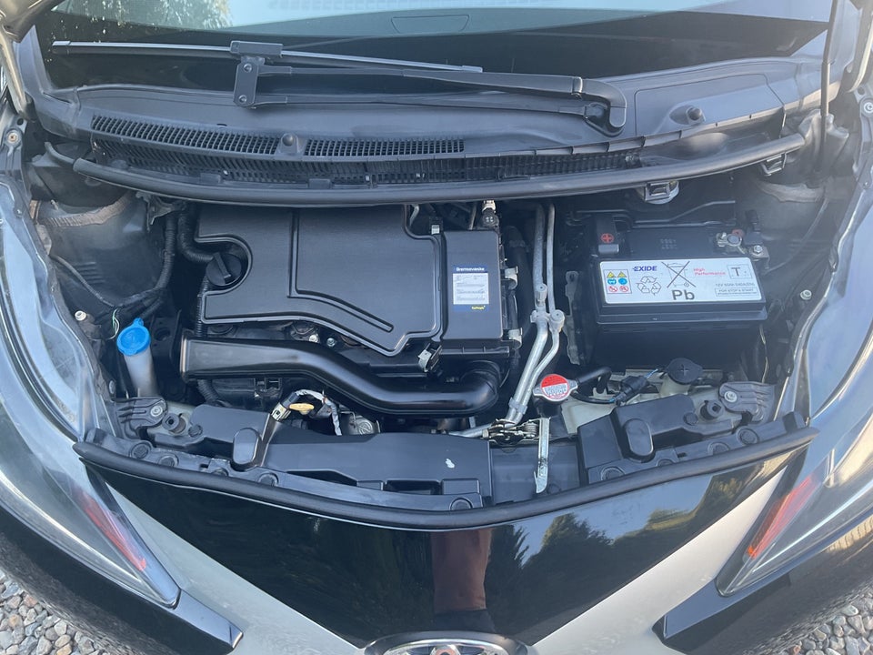 Toyota Aygo 1,0 VVT-i x-black II 5d