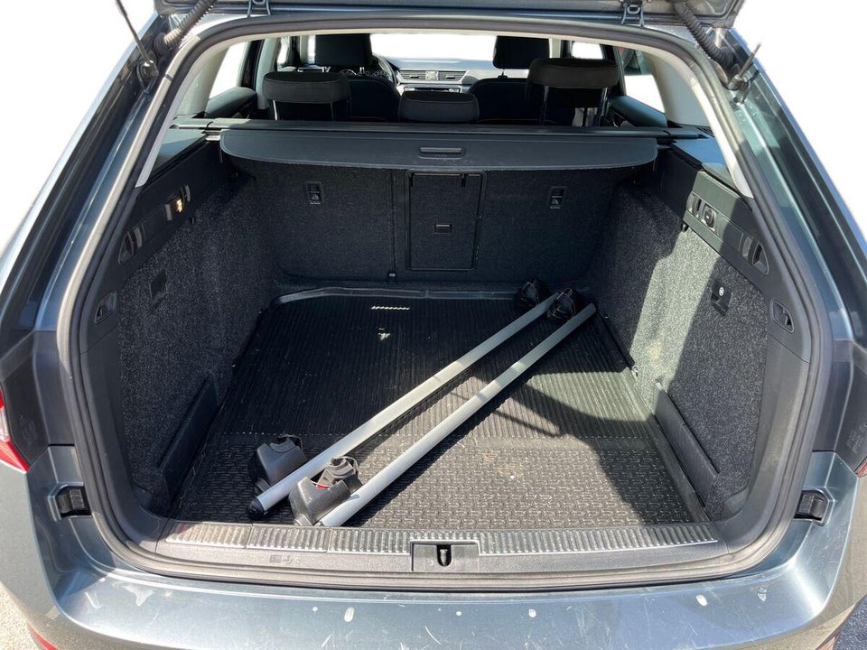 Skoda Superb 1,4 TSi 150 Style Combi DSG 5d