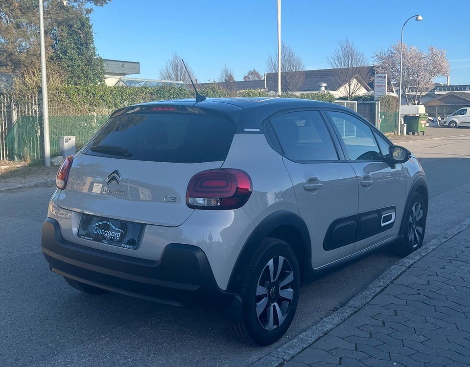 Citroën C3 1,2 PureTech 83 Shine 5d