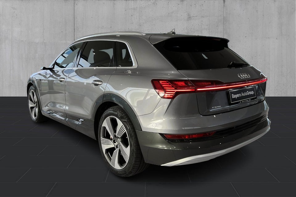 Audi e-tron 55 S-line quattro 5d