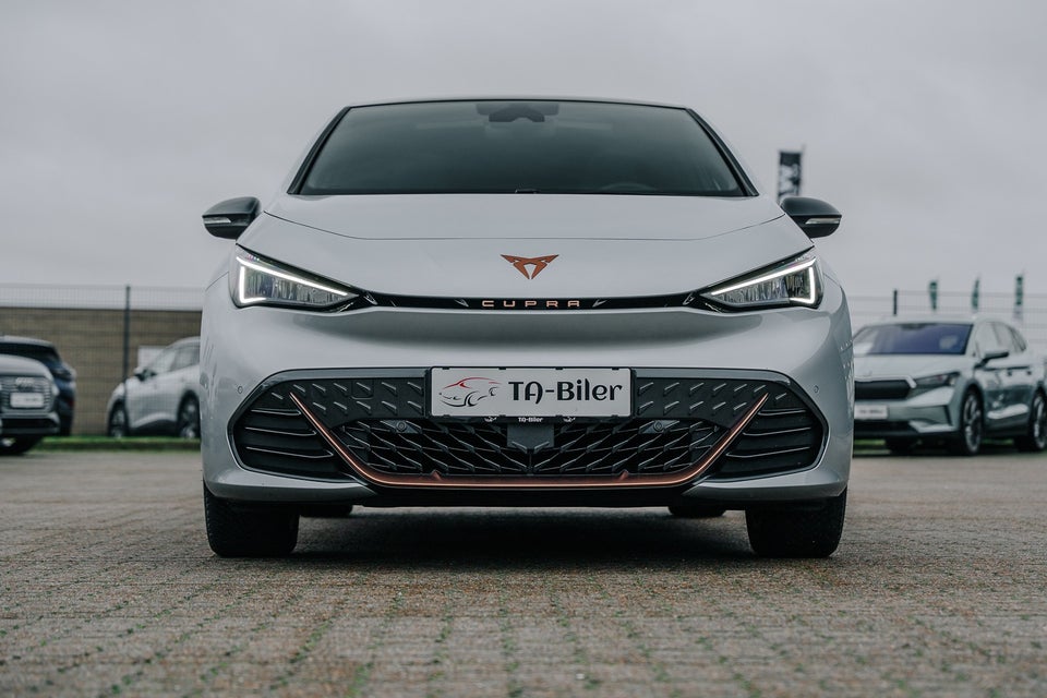 Cupra Born 58 e-Boost Dinamica Pack High 5d