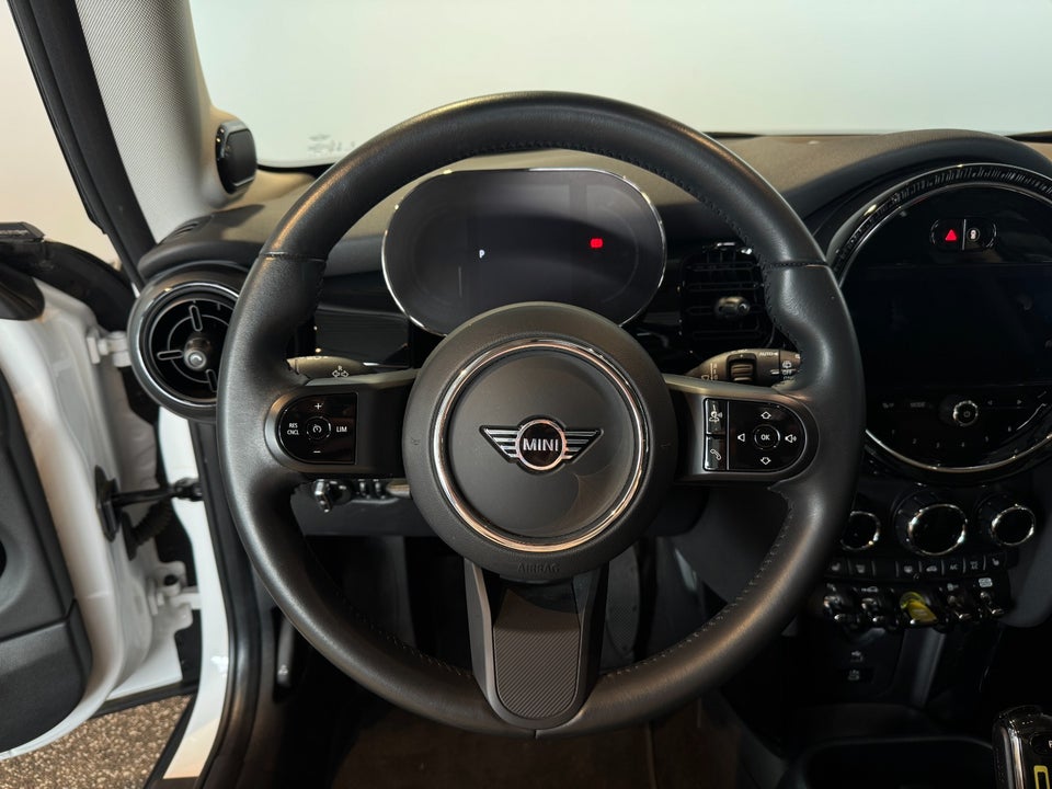 MINI Cooper SE Classic 3d