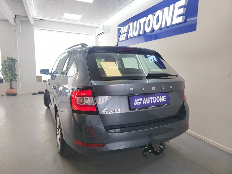 Skoda Fabia 1,0 MPi 60 Ambition Combi 5d