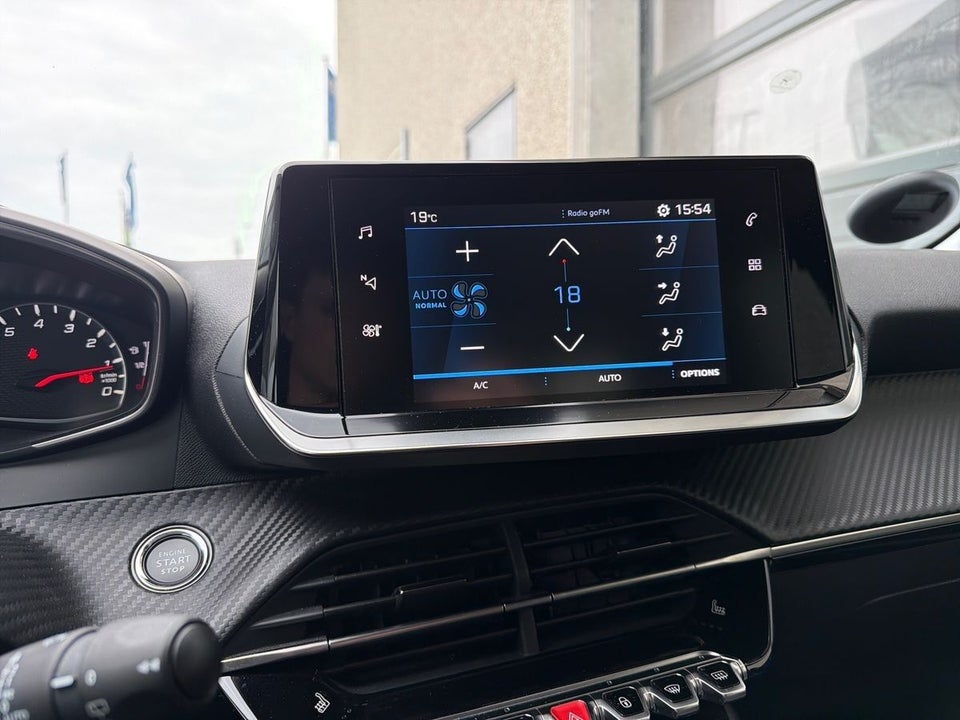 Peugeot 208 1,2 PureTech 100 Vision Sport 5d