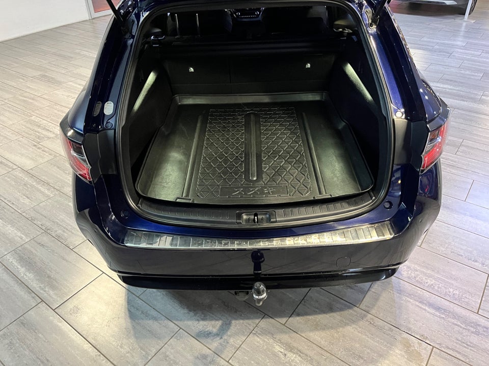 Suzuki Swace 1,8 HEV Exclusive stc. e-CVT 5d