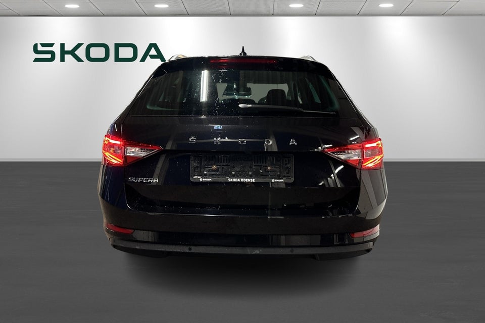 Skoda Superb 2,0 TDi 150 Style Combi DSG 5d