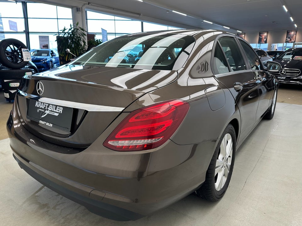 Mercedes C220 d 2,2 Business aut. 4d