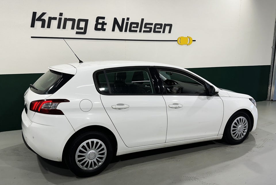 Peugeot 308 1,6 HDi 92 Style 5d