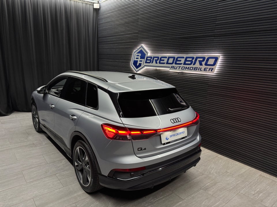 Audi Q4 e-tron 45 S-line 5d
