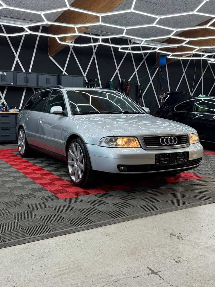 Audi A4 2,8 V6 Avant quattro 5d