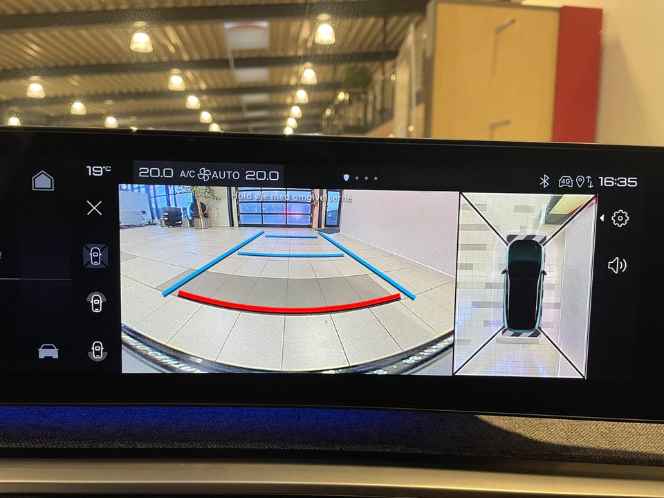 Peugeot e-3008 77 GT Pack 5d