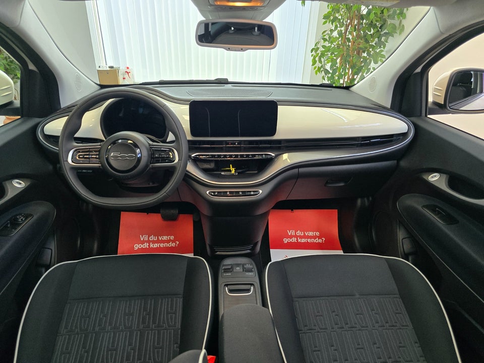 Fiat 500e 42 Icon Cabrio 2d