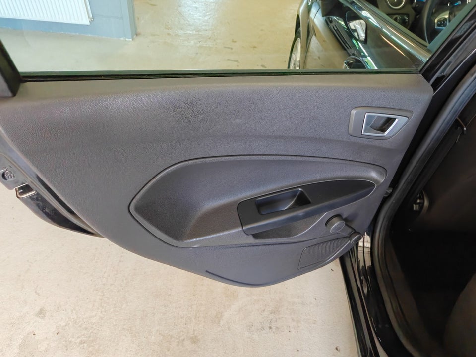 Ford Fiesta 1,0 SCTi 100 Titanium 5d