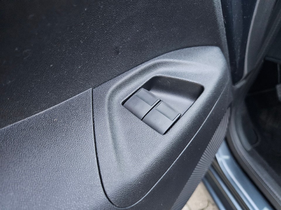 Peugeot 108 1,0 e-VTi 72 Allure+ 5d