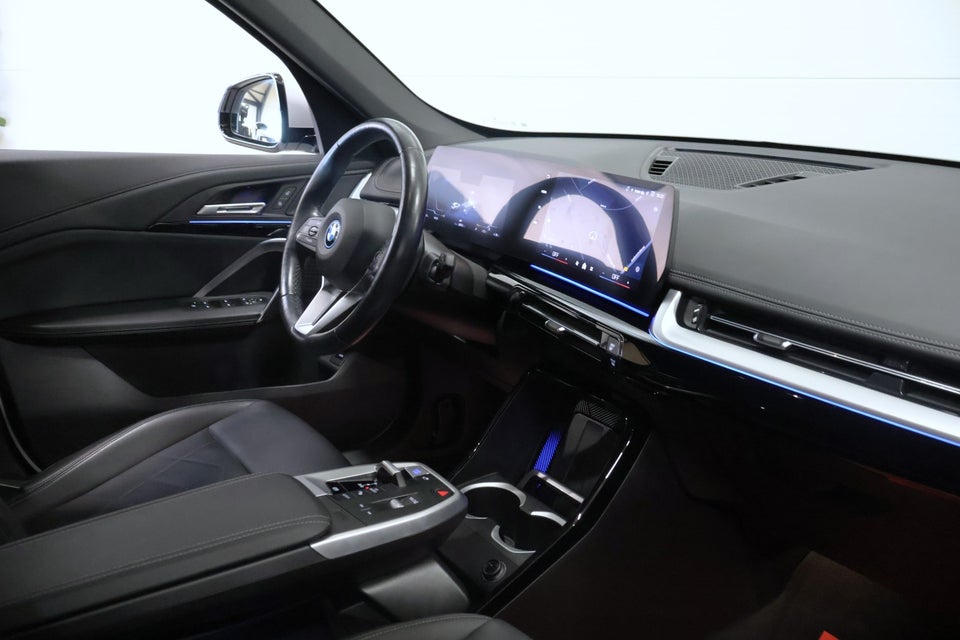 BMW iX1 eDrive20 X-Line 5d