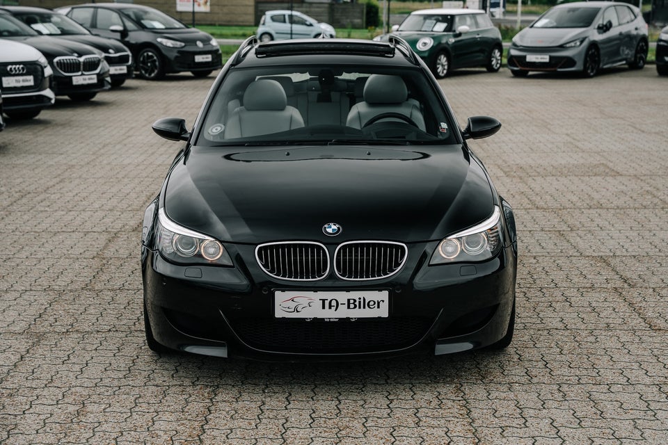 BMW M5 5,0 Touring SMG 5d