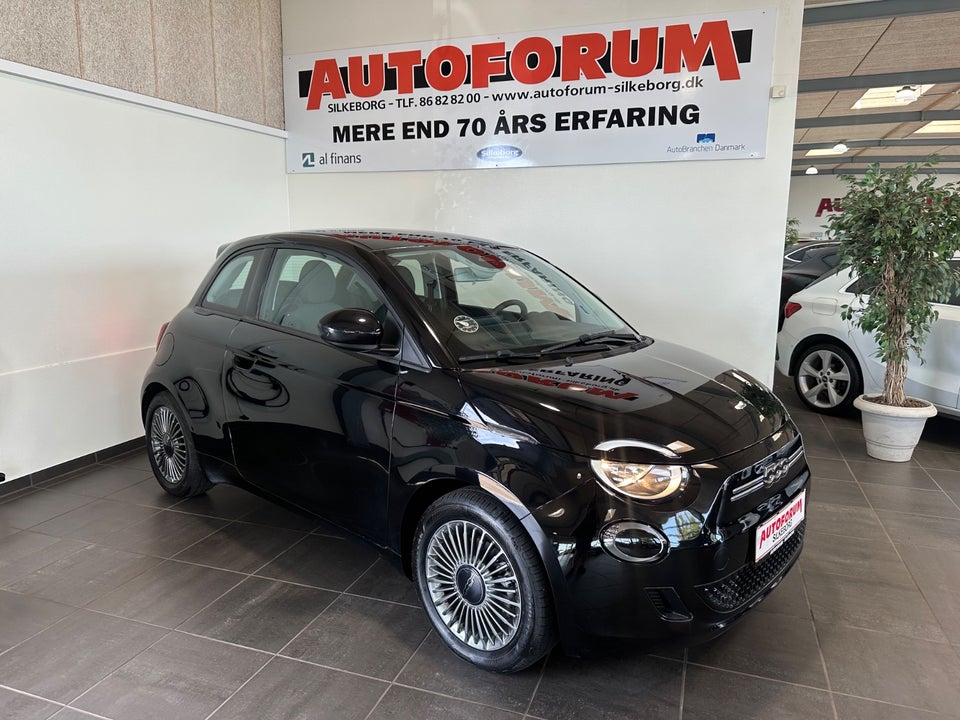 Fiat 500e 42 Icon 3d
