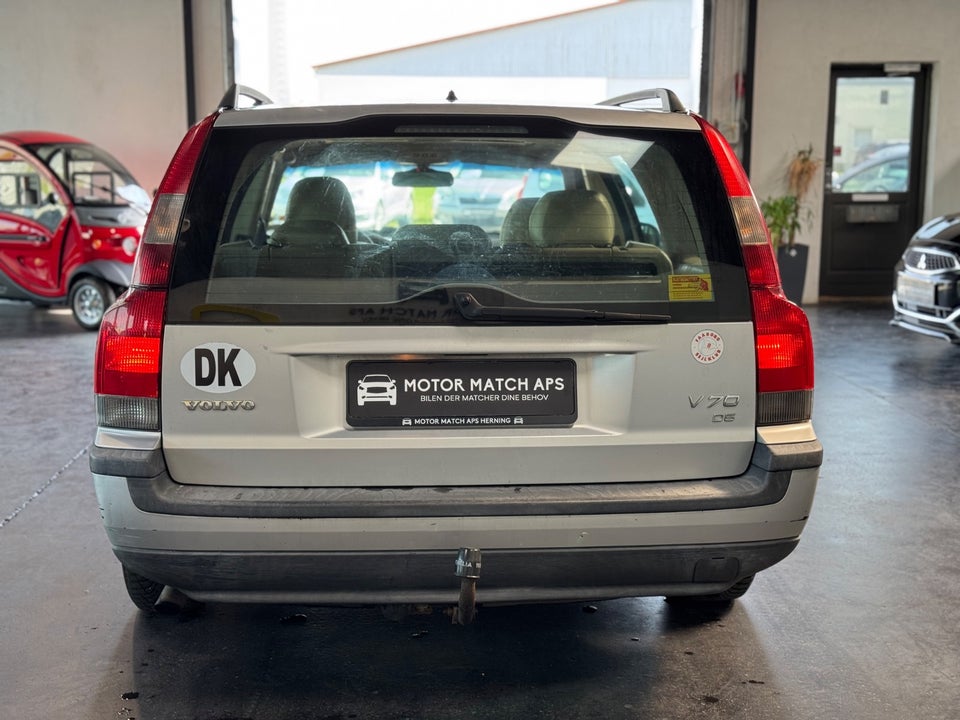 Volvo V70 2,4 D5 163 Momentum aut. 5d