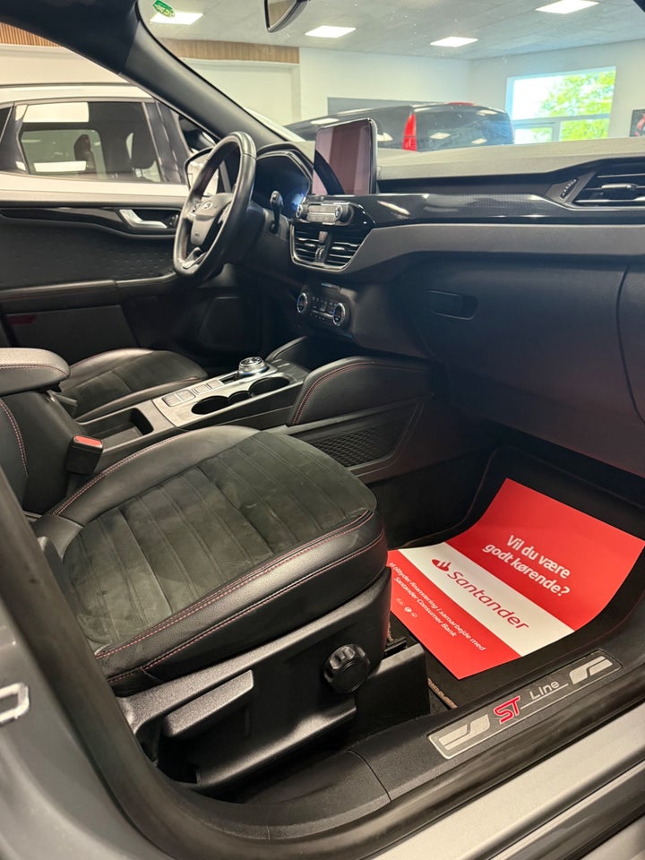 Ford Kuga 2,5 PHEV ST-Line X CVT 5d