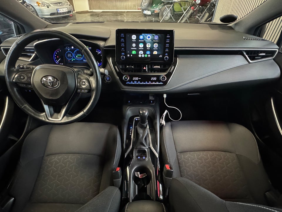 Toyota Corolla 1,8 Hybrid H3 Premium Touring Sports MDS 5d