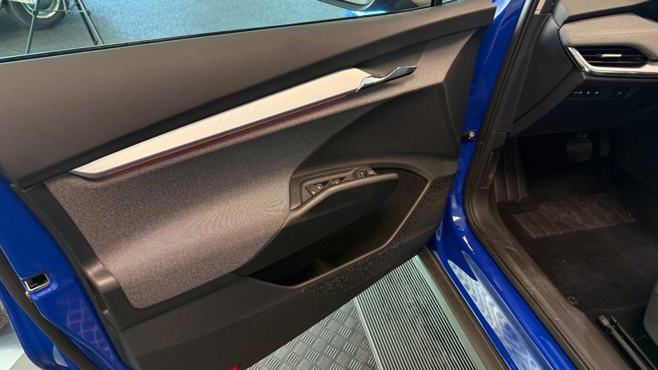 Skoda Enyaq 80 iV Loft 5d