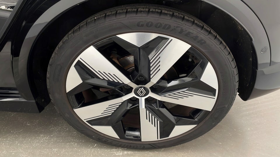 Renault Megane E-Tech 60 Techno 5d