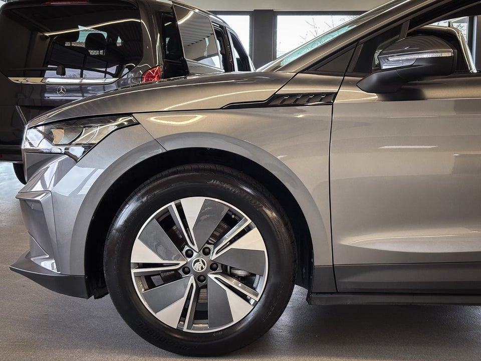Skoda Enyaq 60 iV Loft 5d