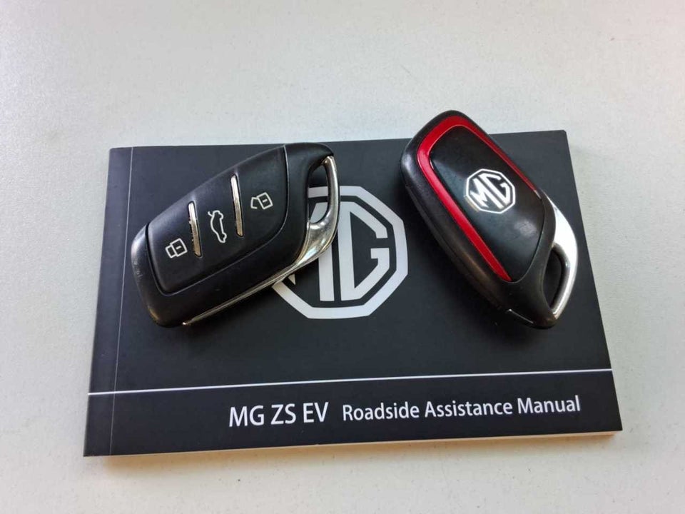 MG ZS 50 Luxury 5d