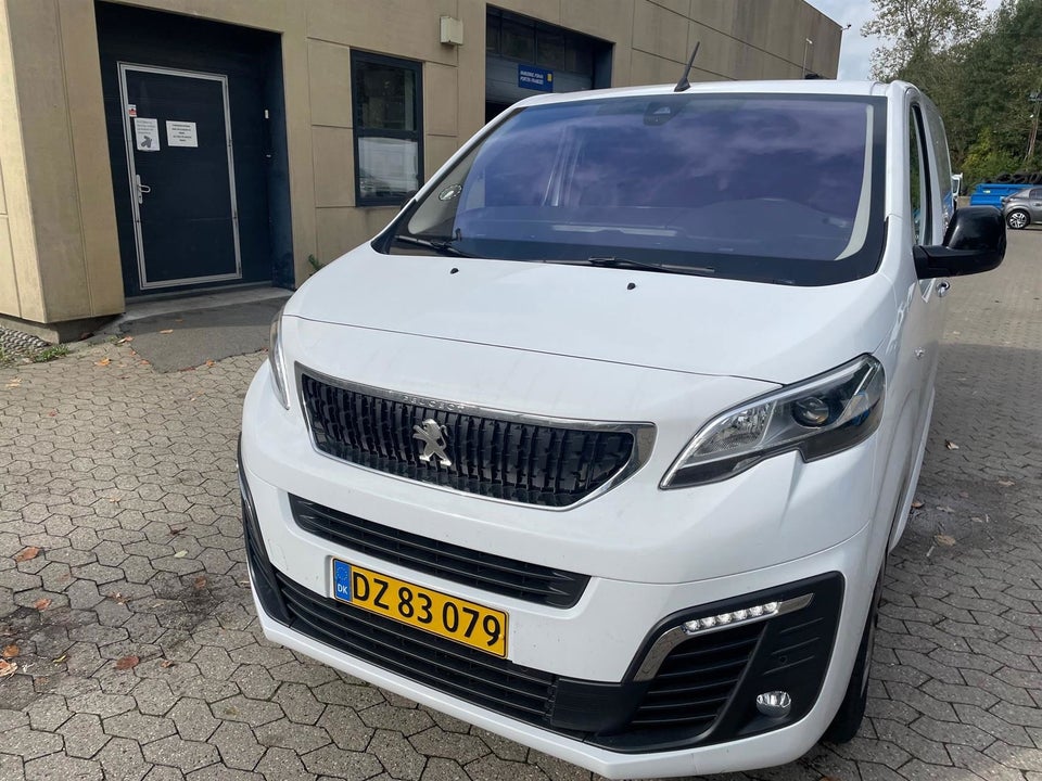 Peugeot Expert 2,0 BlueHDi 144 L2 Ultimate EAT8 Van