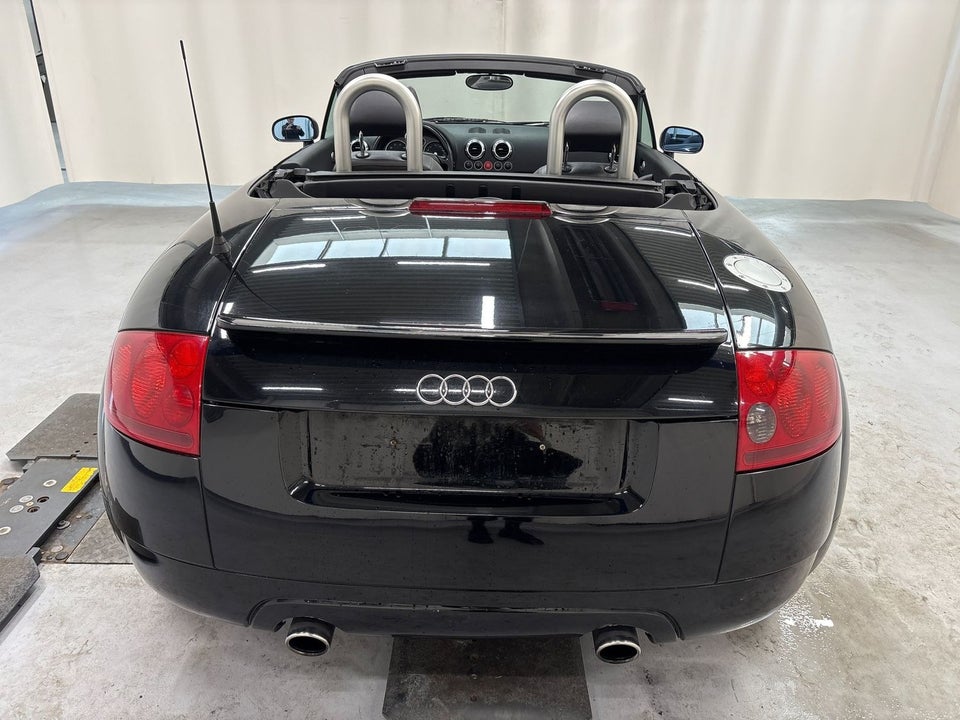 Audi TT 1,8 T 225 Roadster quattro 2d
