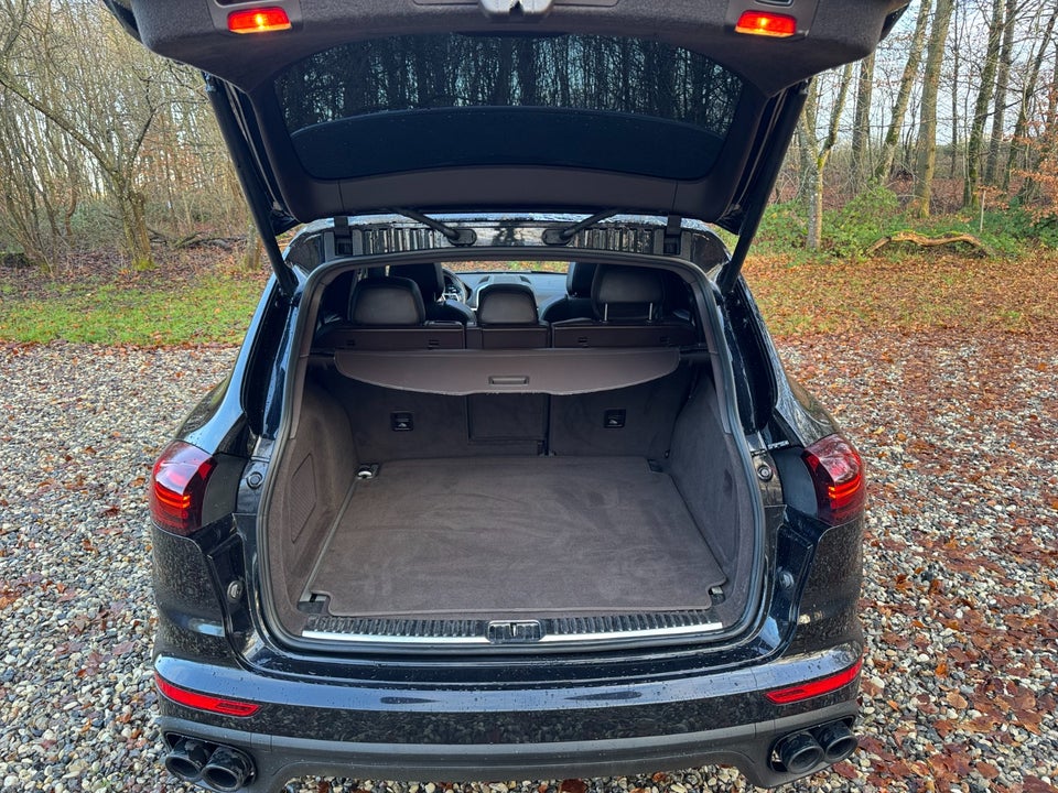 Porsche Cayenne S 4,2 D Platinum Tiptr. 5d