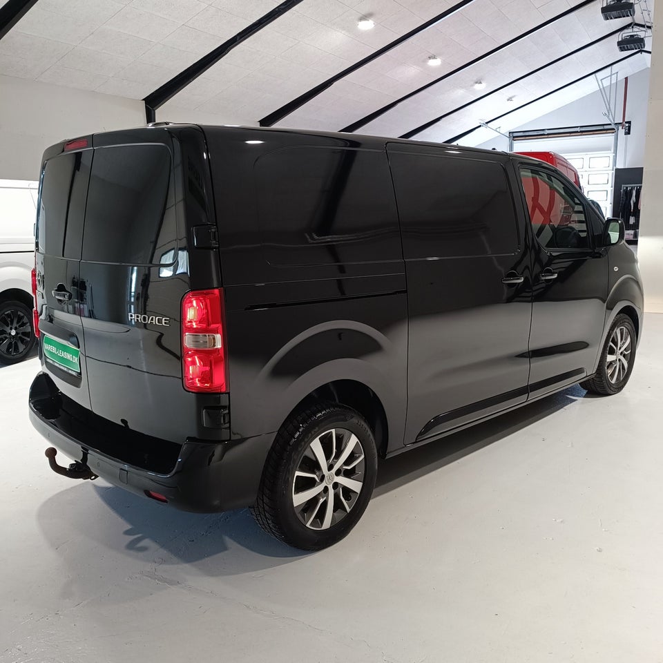 Toyota ProAce 2,0 D 177 Medium Comfort Master aut. 6d