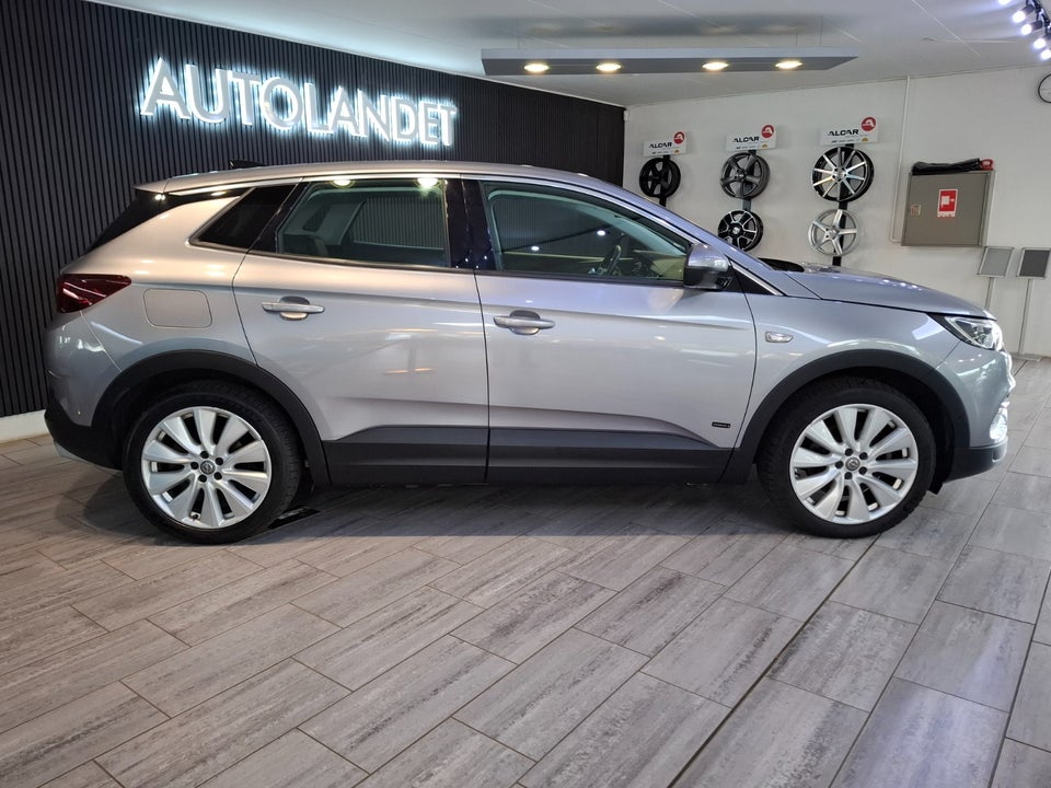 Opel Grandland X 1,6 Hybrid4 Ultimate aut. 5d