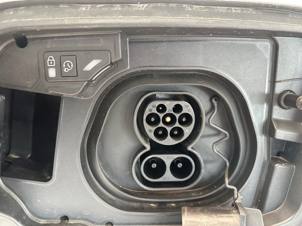 Peugeot e-3008 77 Allure 5d