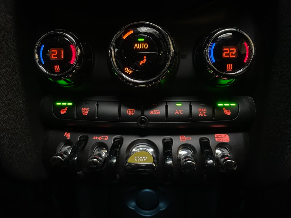 MINI Cooper SE Resolute Edition 3d