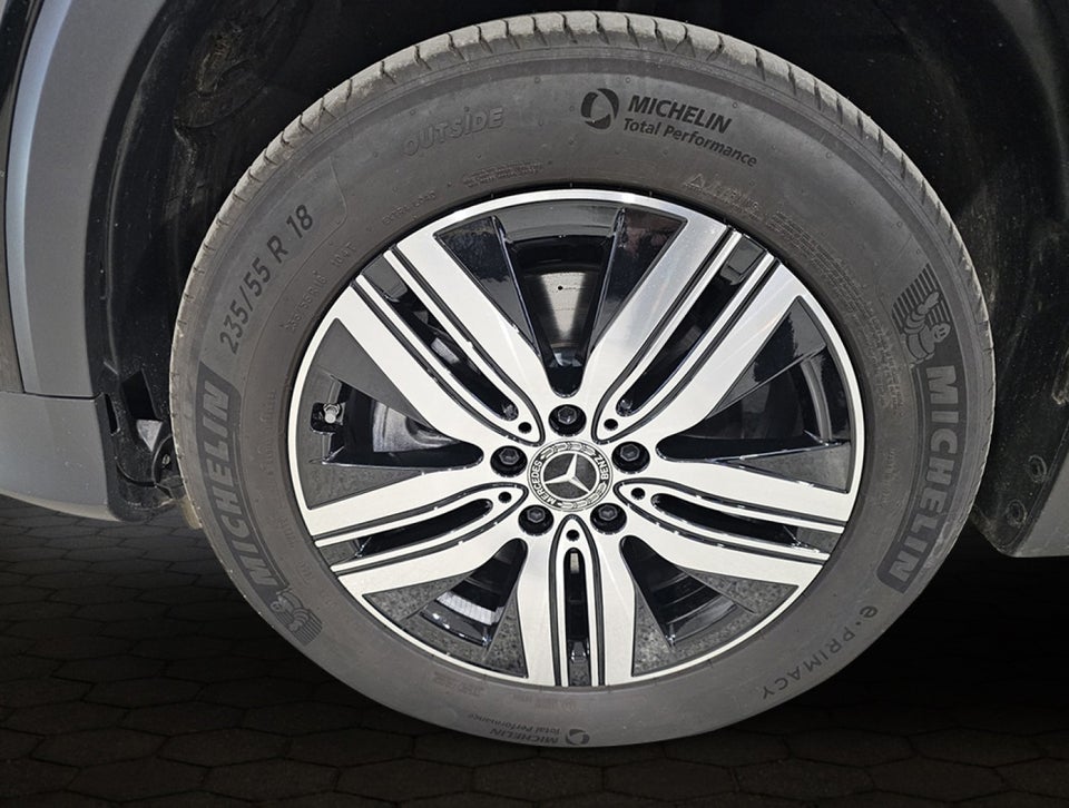 Mercedes EQB300 Progressive Advance Plus 4Matic 7prs 5d