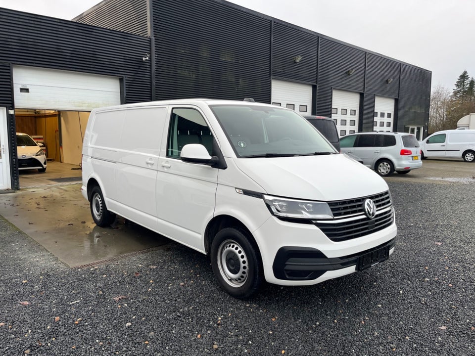 VW Transporter 2,0 TDi 150 Kassevogn DSG lang