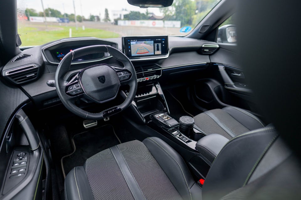 Peugeot e-2008 54 GT 5d