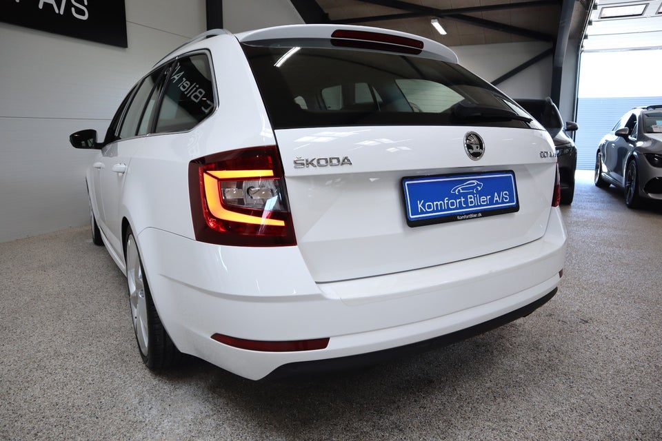 Skoda Octavia 1,6 TDi 115 Style Business Combi DSG 5d