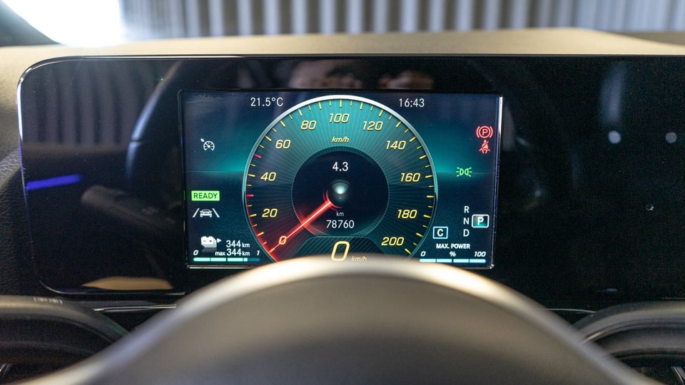 Mercedes EQA250 Progressive 5d