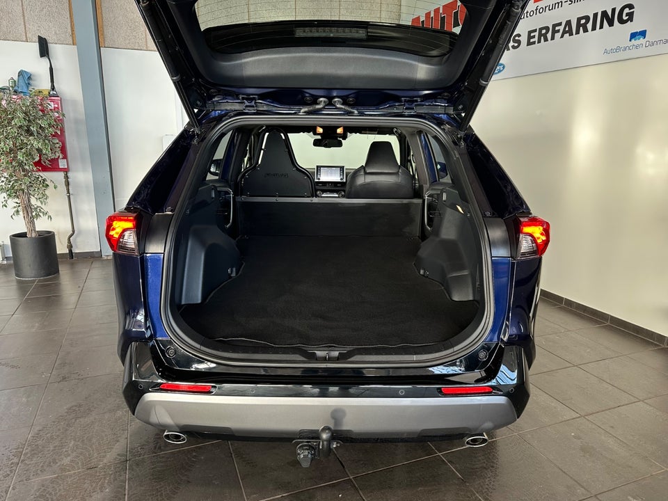 Toyota RAV4 2,5 Hybrid H3 Style MDS Van 5d