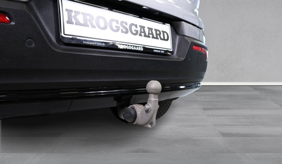 Volvo XC40 ReCharge Extended Range Plus 5d