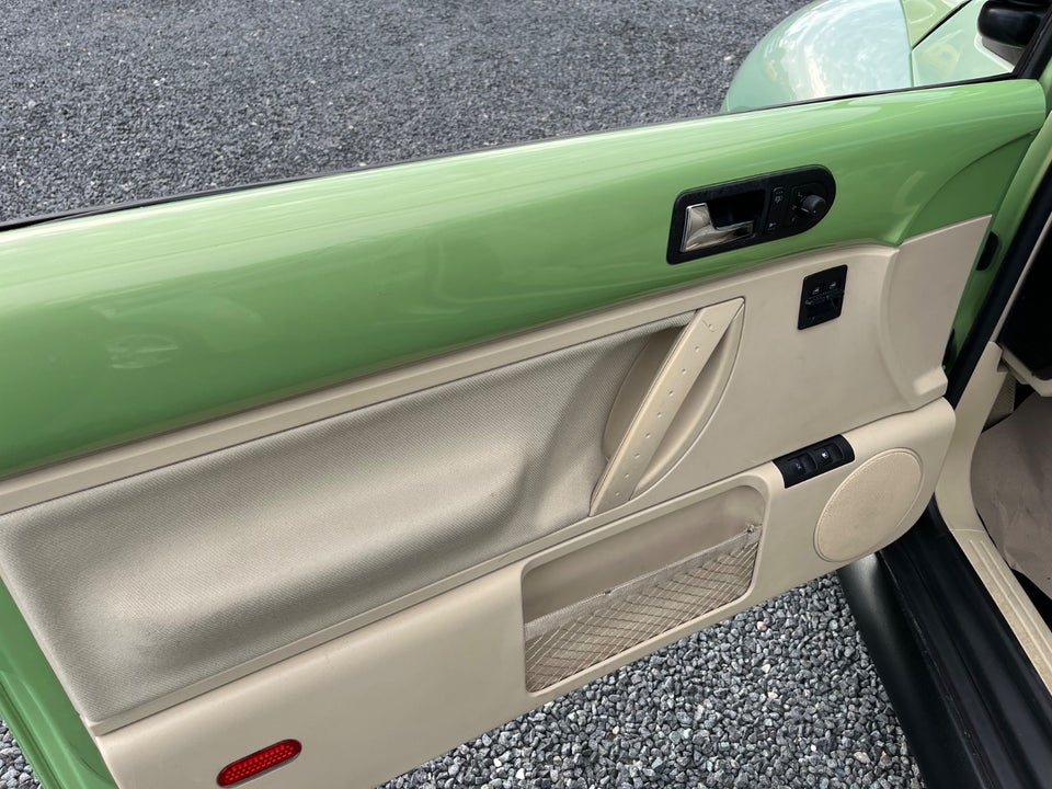 VW New Beetle 2,0 Highline 2d