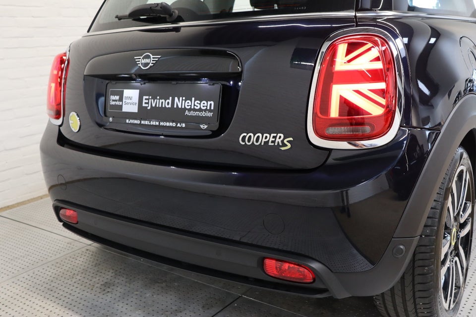 MINI Cooper SE Camden Edition 3d