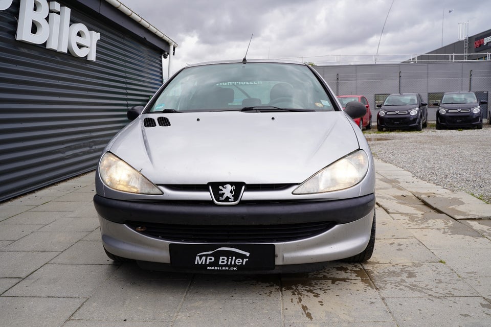 Peugeot 206 1,6 XR 3d