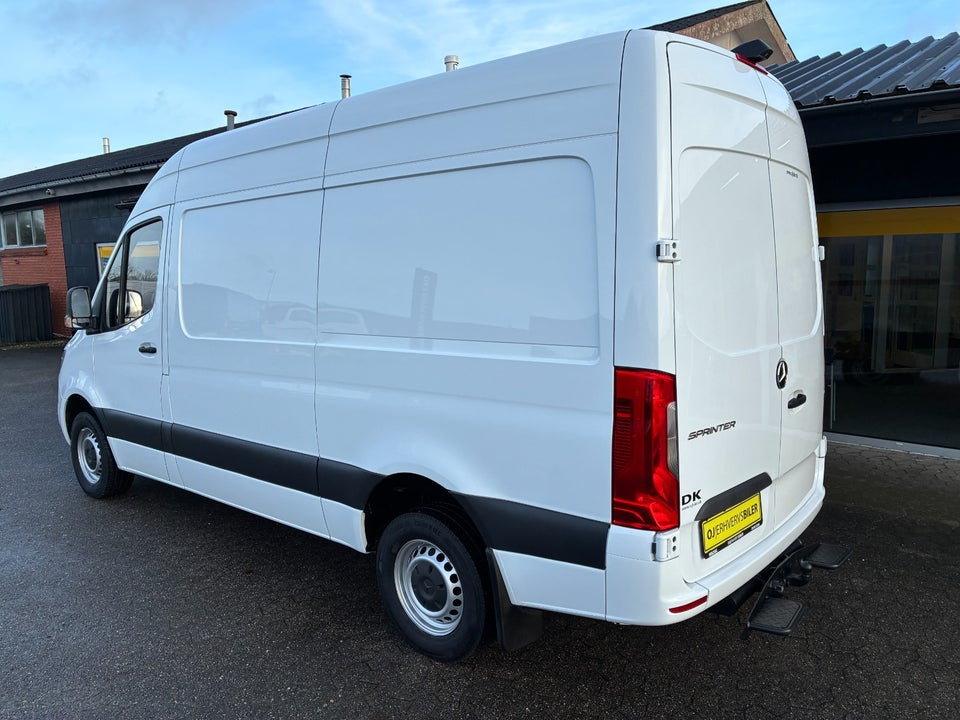Mercedes Sprinter 316 2,2 CDi A2 Kassevogn aut. RWD