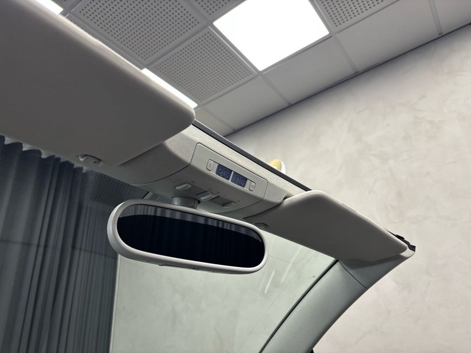 VW New Beetle 2,0 Cabriolet aut. 2d